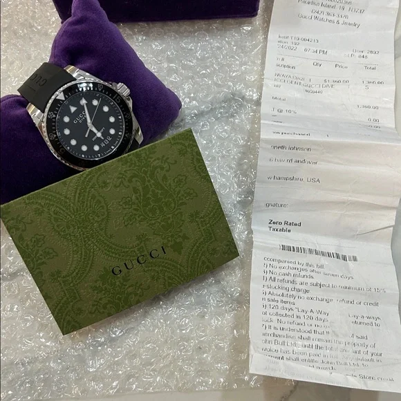 NWTGucci Men's Black and Silver Dive Watch - Picture 10 of 10